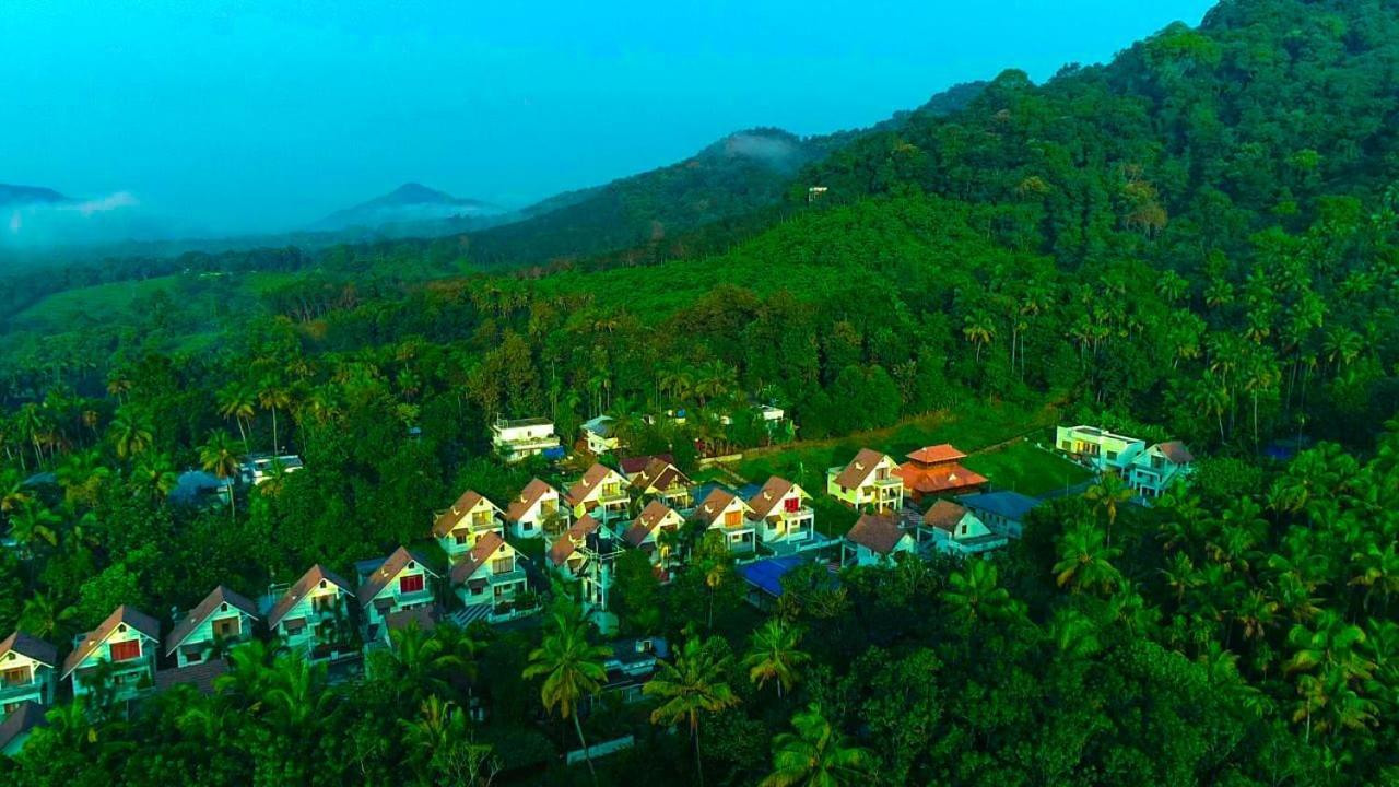 Nest Resorts Athirappilly Exterior foto
